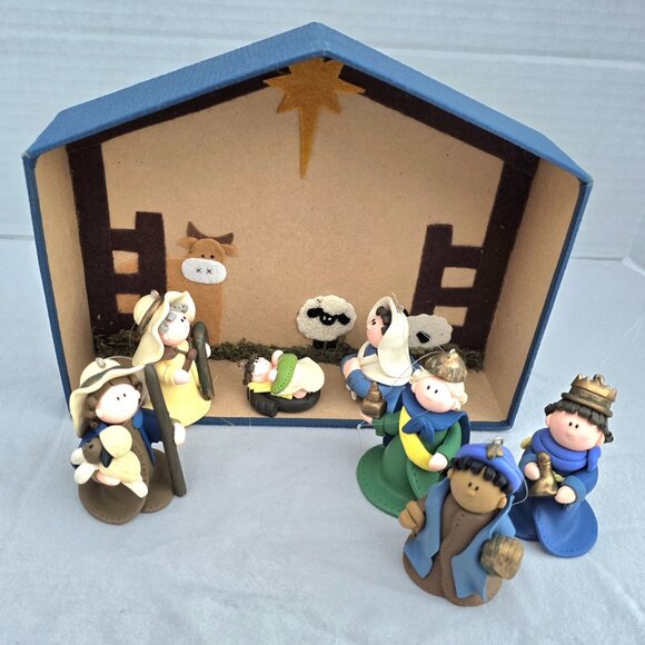 2004 Nativity Box Handmade Creche /Felted MANGER  Polymer Clay Figure/Ornaments - Picture 7 of 12